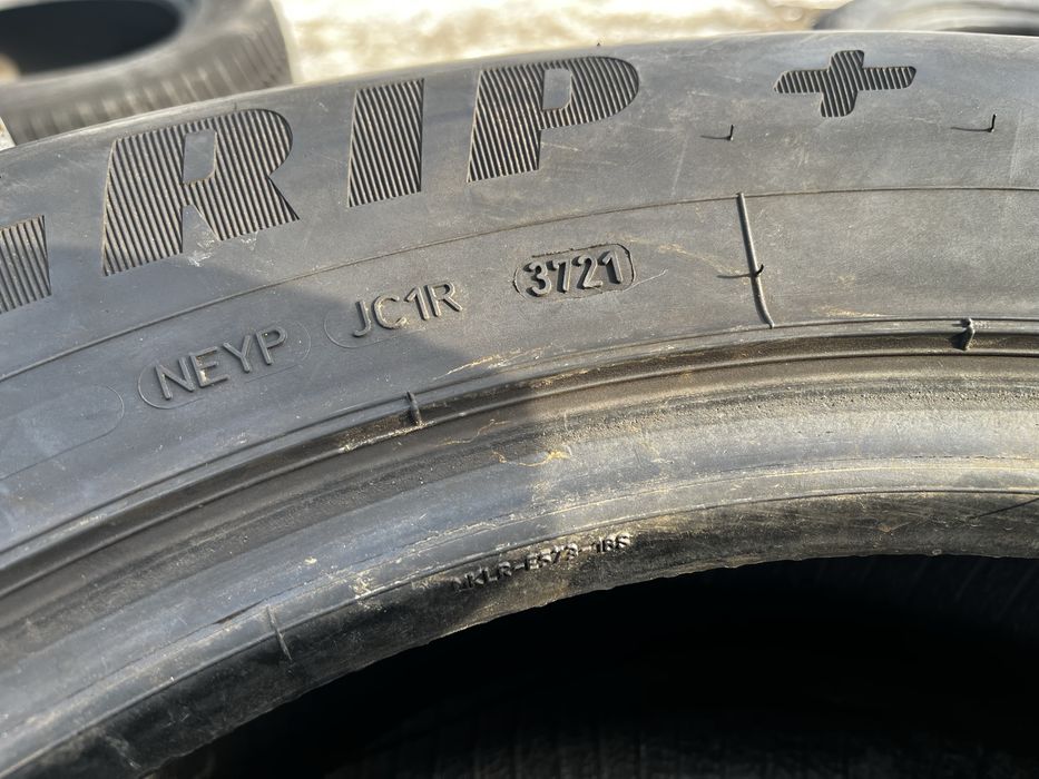 Комплект шин 255 / 60/18 – goodyear