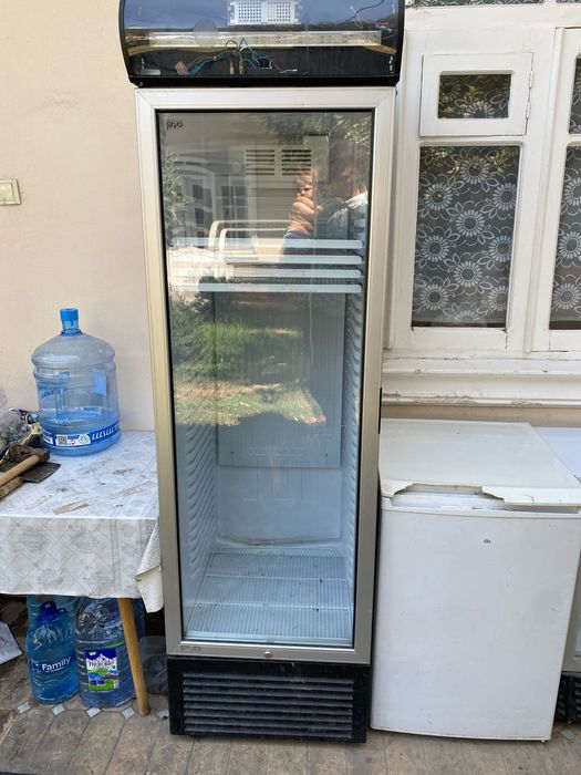 Artel tik vitrina muzlatgich sotiladi (б/у)