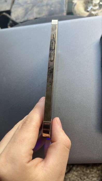 Iphone 13 functional pentru piese