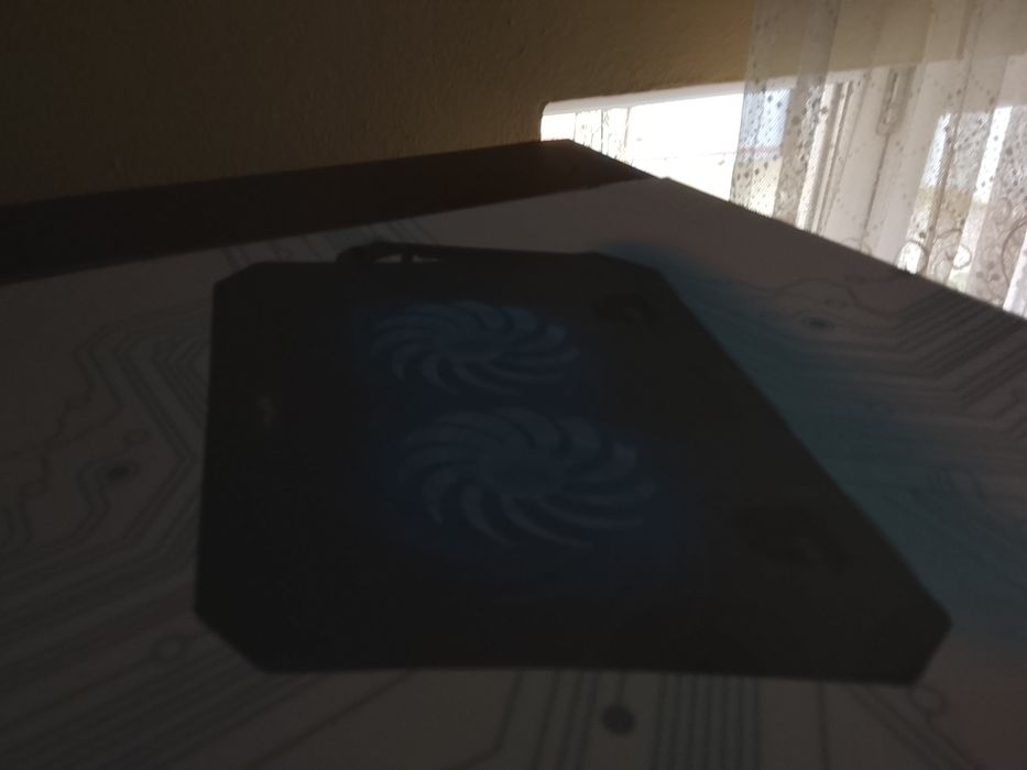 Vând setup gaming laptop lenovo