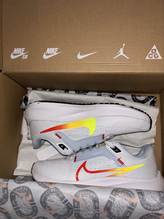 Кроссовки 37 размер  NIKE PEGASUS40