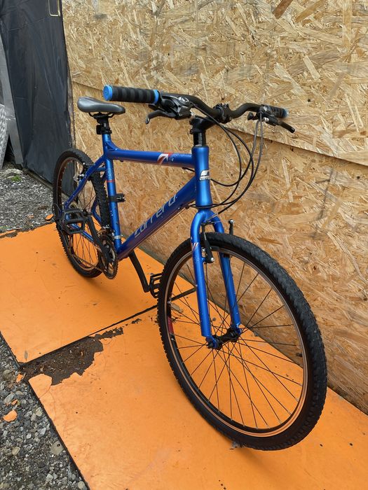 Bicicleta carrera cadru aluminiu roti 26”