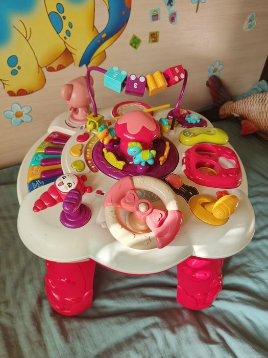 Игровой стол для малыша