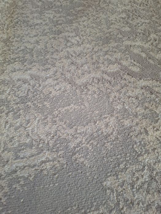 Продам ковер в отличном состоянии