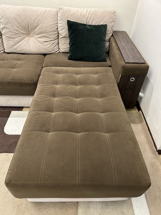 Диван угловой продам