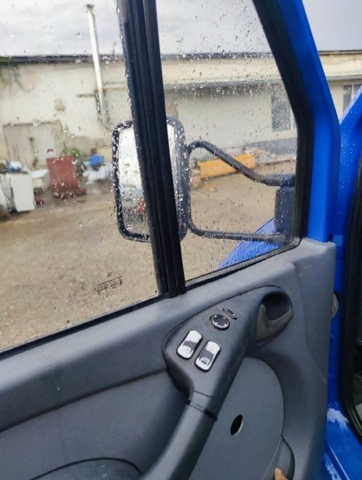 Se vinde Mercedes Sprinter 416 Basculabil 2.7 CDI 160 CP 5 cilindri in