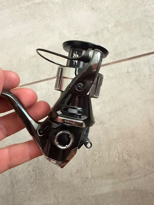 Vand 2 mulinete shimano vanquish si Daiwa