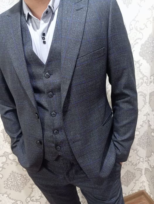 Продам мужские костюм брюки