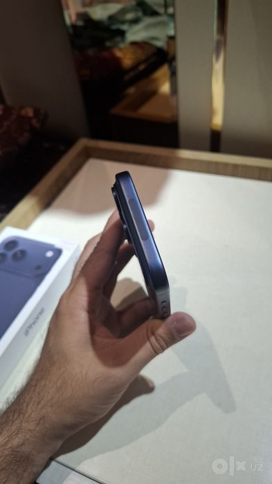 iPhone 17 Pro Max 256GB — Blue
