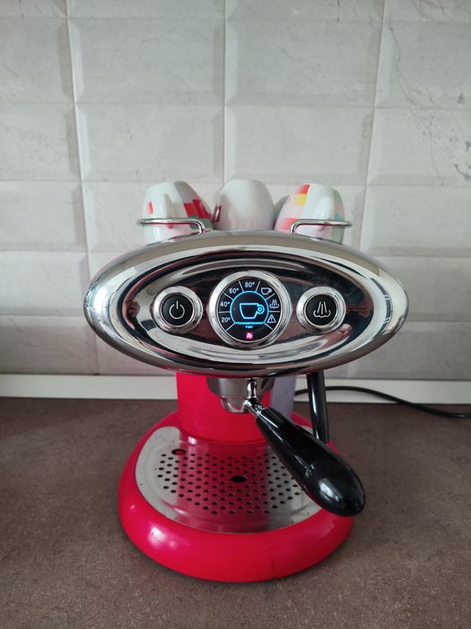 Espressor Illy roșu