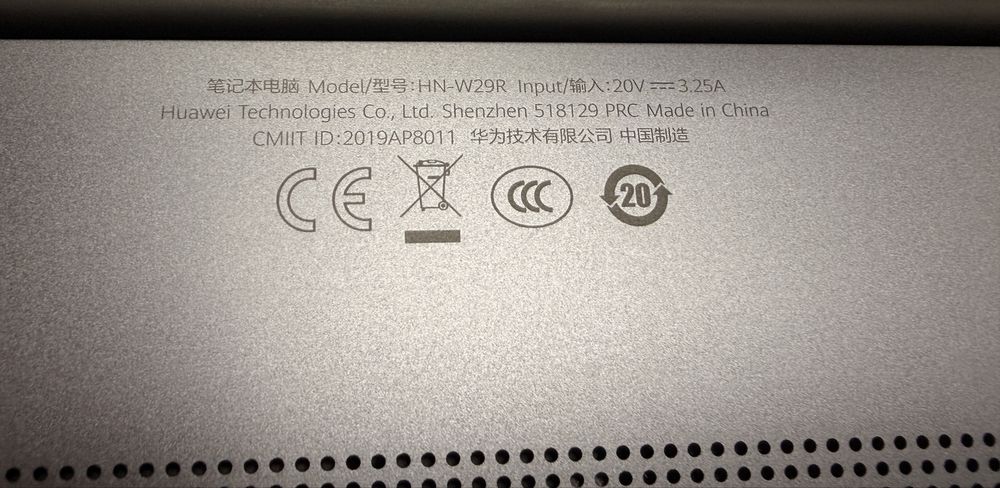 Vand laptop HUAWEI matbook 16GB