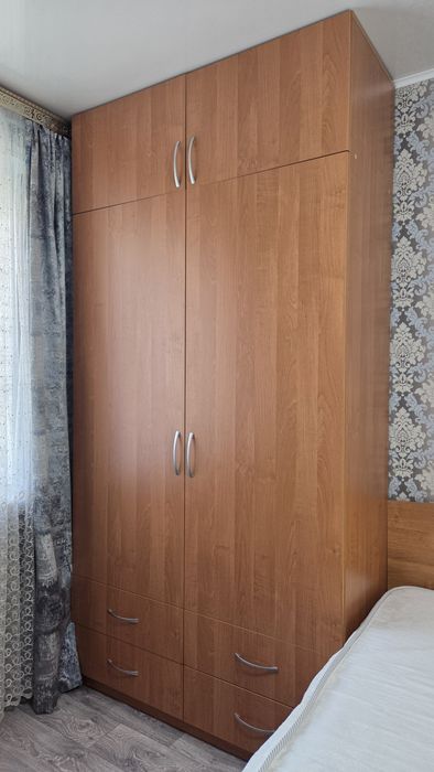 Продам шкаф с антресолью и ящиками