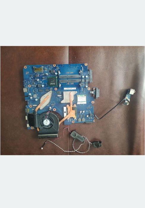 Placa de baza și Display laptop Samsung