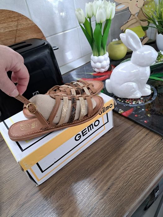 Sandale din piele mas 33