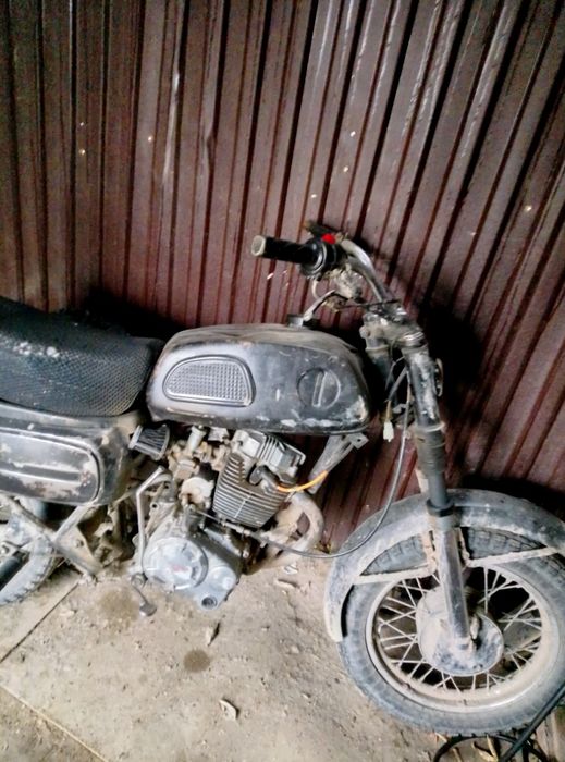 Прадаю мотоцикл и матор