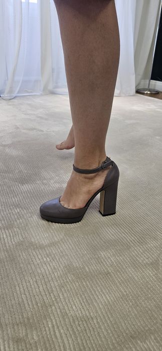 Туфли кожаные, Италия