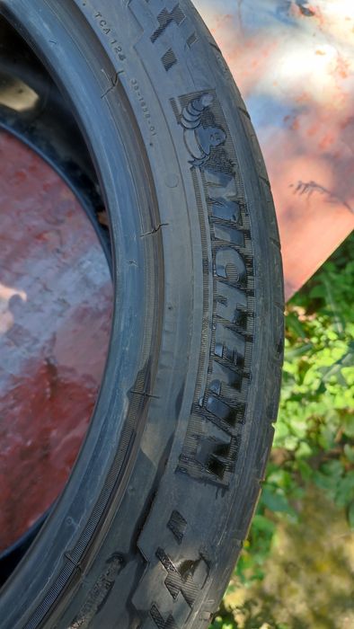 Продам шины б/у в  хорошем состоянии