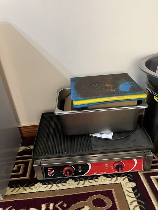 Озгина ишлатилган духовка котлет пиширайдиган ва сув аппарат  сотилади