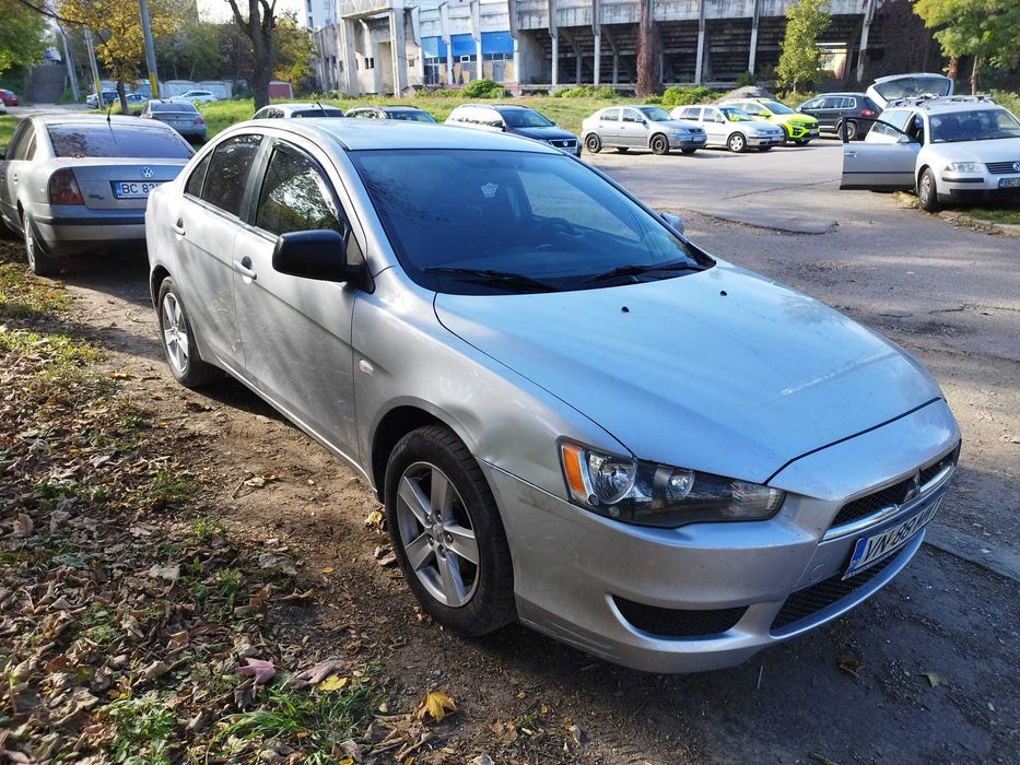 Mitsubishi Lancer