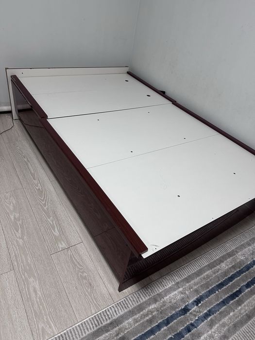 Продам кровать 120*200