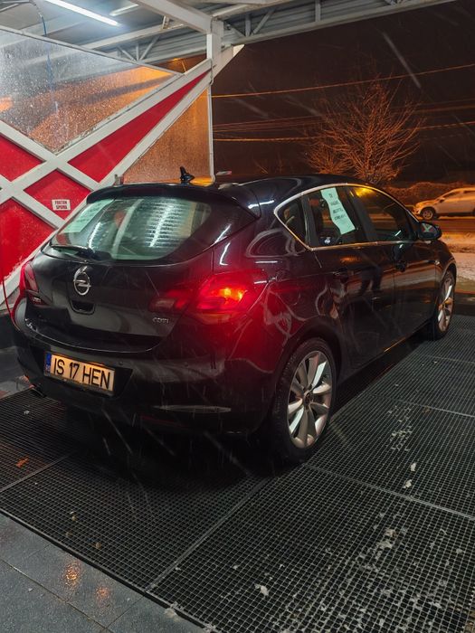 Opel Astra J 2.0  CDTI