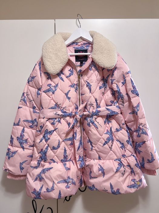 Яке Juicy Couture, 8 години