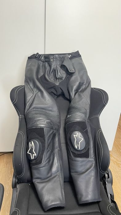 Echipament moto Alpinestars