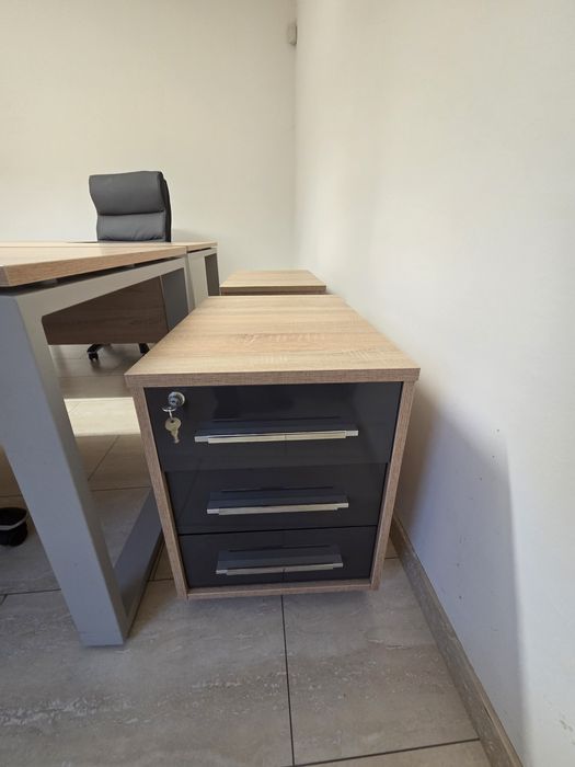 Офис мебели комплект