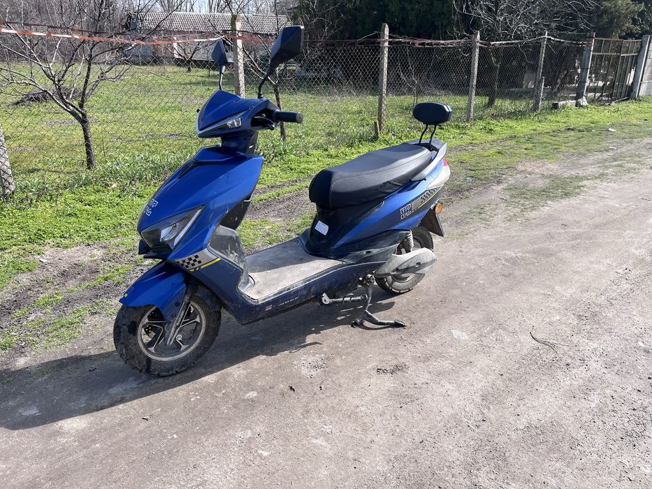 Продава се електрически скутер