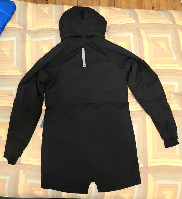 Чисто ново шведско яке Didriksons- с Етикети и технология STORMsystem