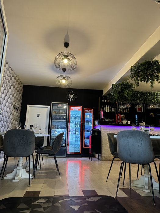 Predare afacere restaurant in prezent functional