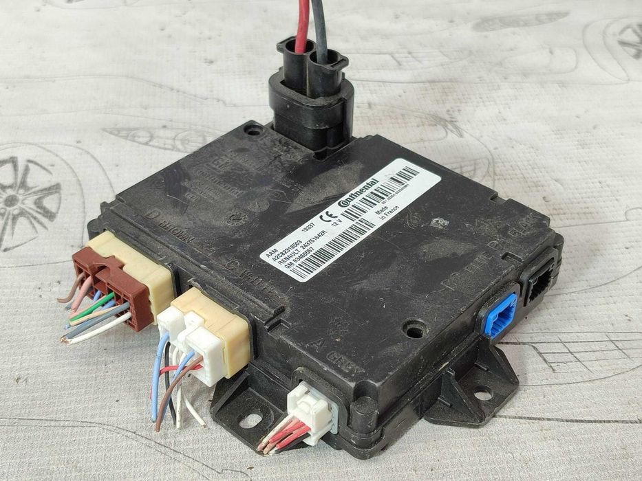 Modul control acces Keyless Go Renault Trafic III COD: 243751642R 2021 / [2014-] / (5G3)
