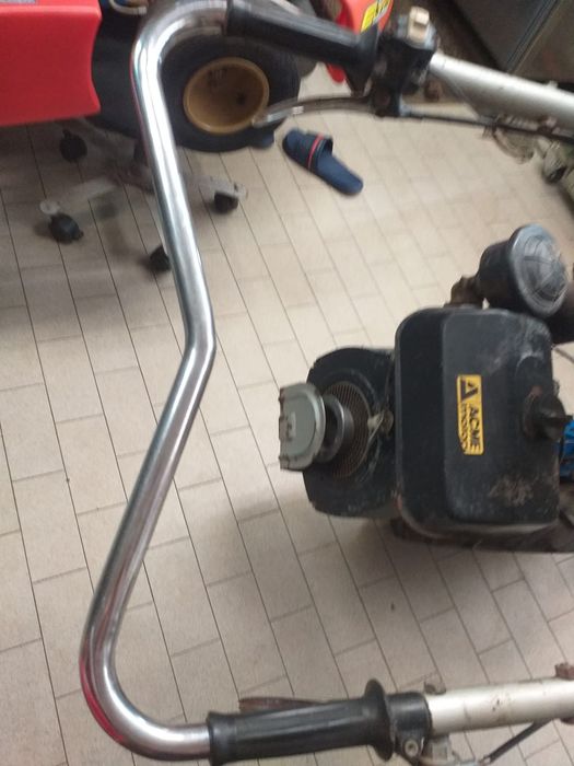 Vand motocositoare  pentru iarba mare