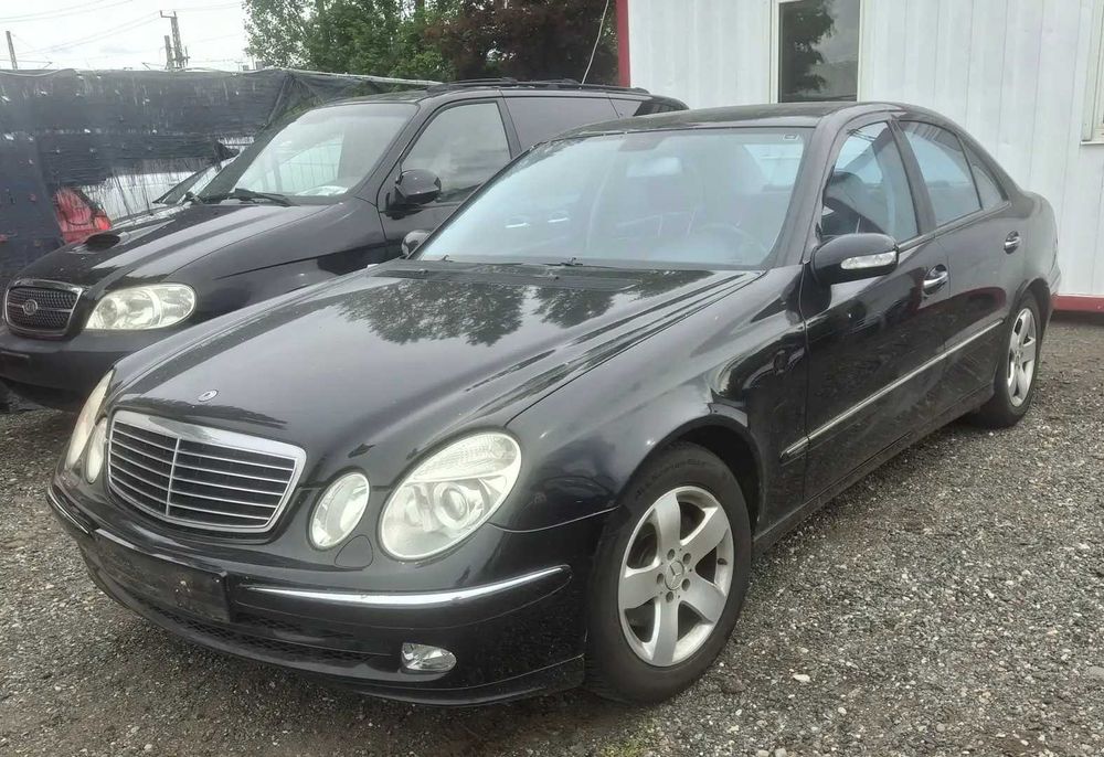 На Части Mercedes-Benz W211 E270cdi 177к.с. 2004г. седан