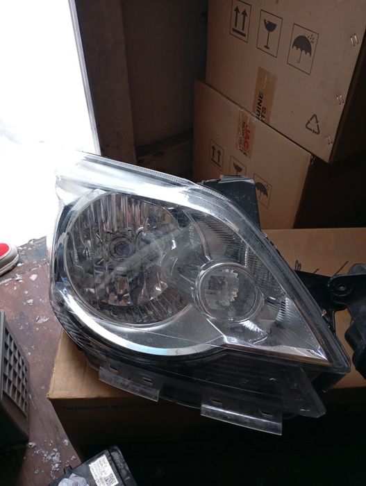 Фары передние Кобальт