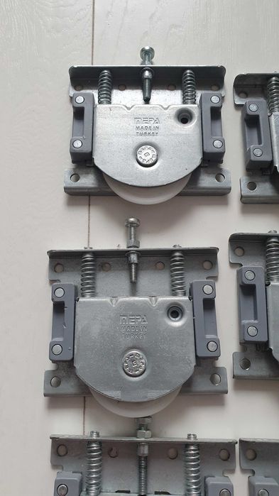 Sistem glisare MEPA de la 4 usi dressing.