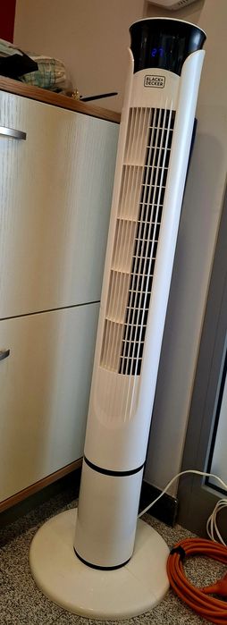 Продавам вентилатор Black&Decker BXEFT49E бял,таймер,45.0W