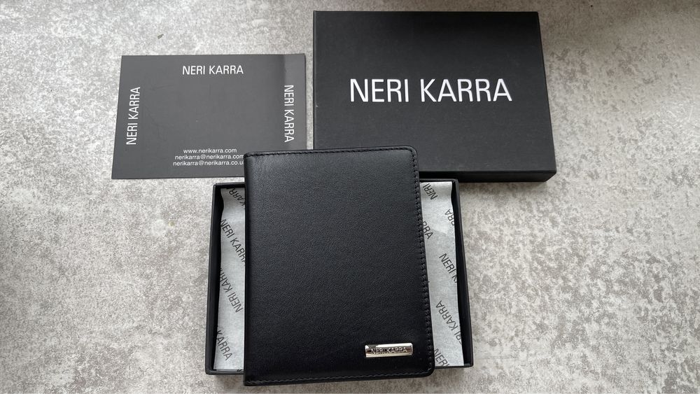 Документница Neri Karra новая