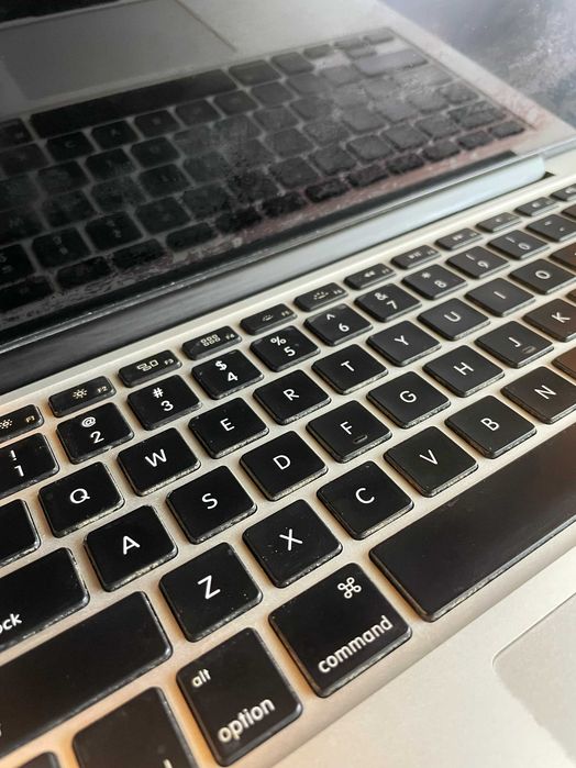Laptop Apple MacBook Pro Retina 13 i5 16GB cu 256GB SSD