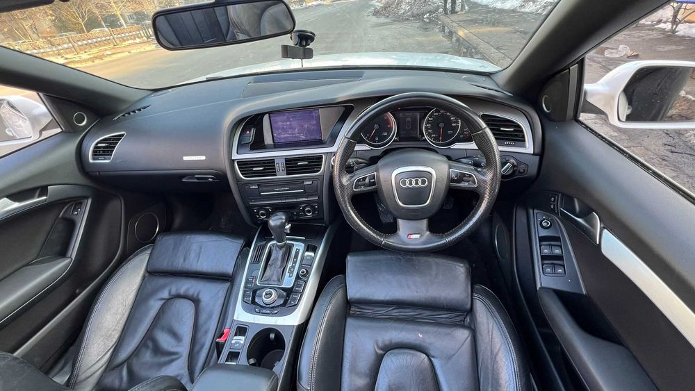 Dezmembrez Audi A5  Cabriolet/Cabrio S-Line  3.0 TDI CCWA 2010 EURO 5