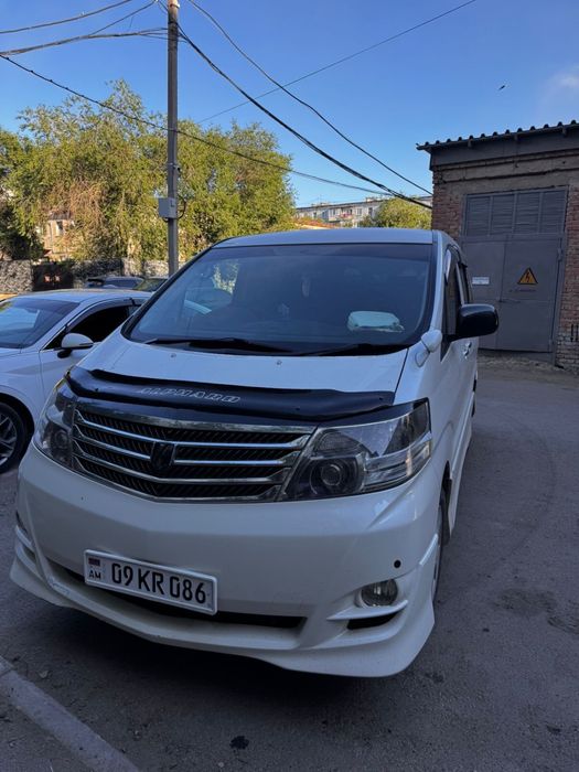 Продается Toyota Alphard