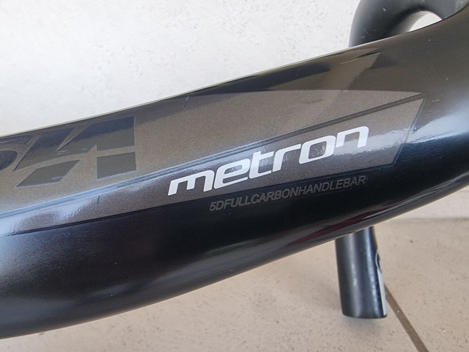 Vision metron 5d- шосейно кормило