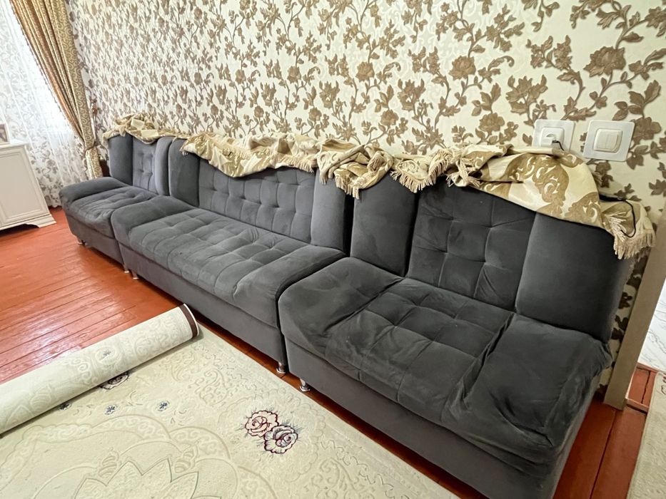 Диван для гостиной
