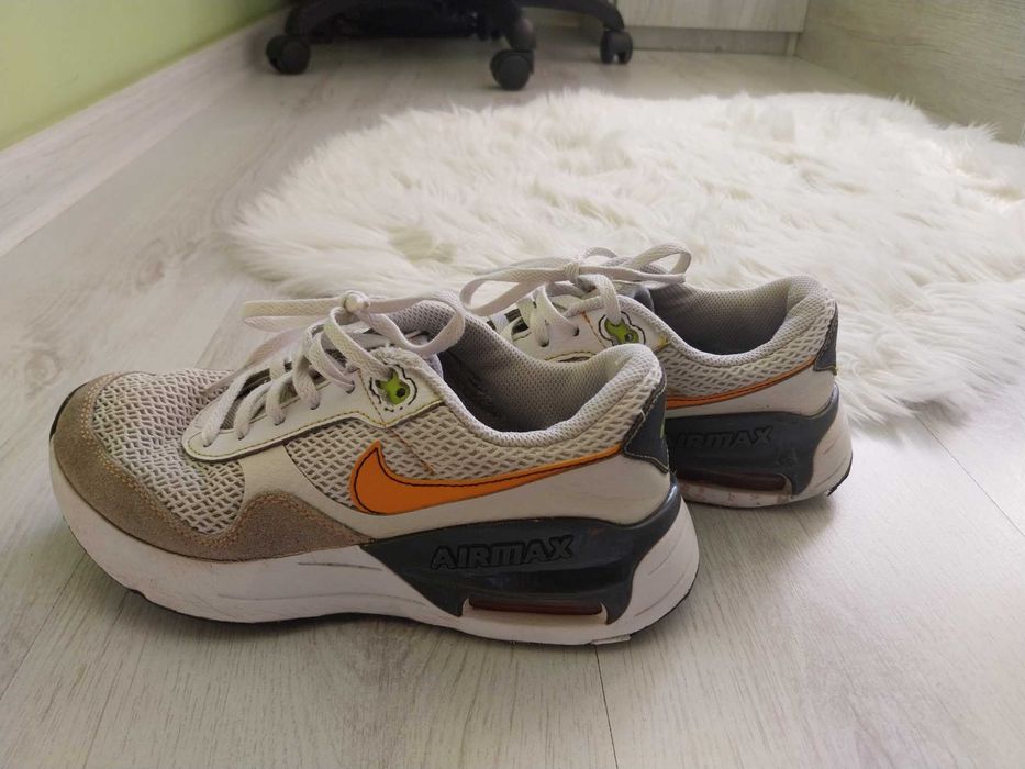 Маратонки за момче 36