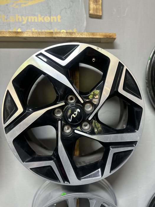 Kia Sportege R17