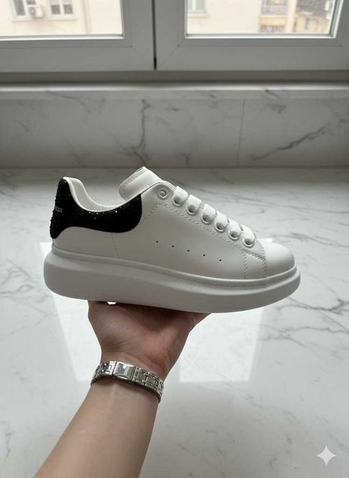 Adidasi Alexander McQueen Alb Pietricele - Full Box - Piele Naturala