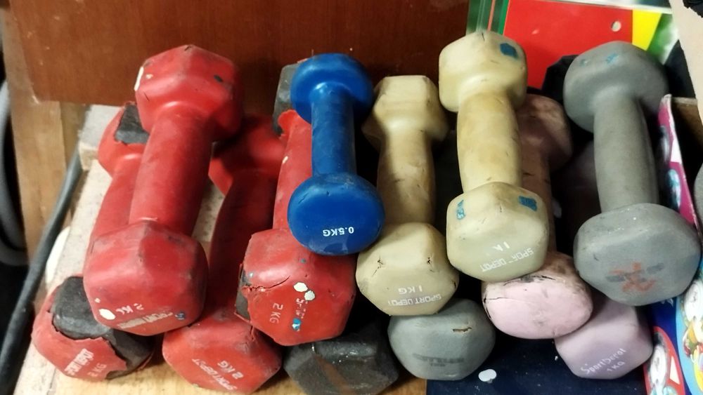 Гирички по 1кг, 2кг - фитнес дъмбели