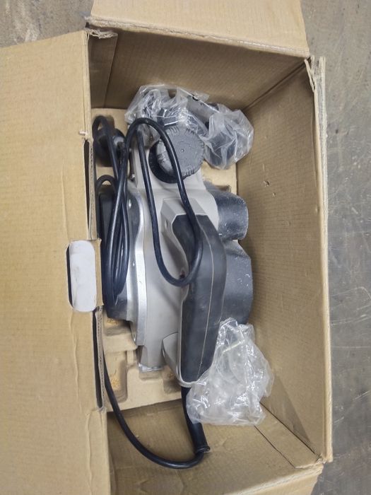 Электрорубанок crown.