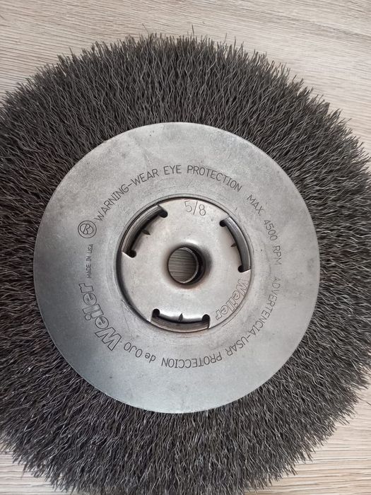 Зачистные щетки Weiler