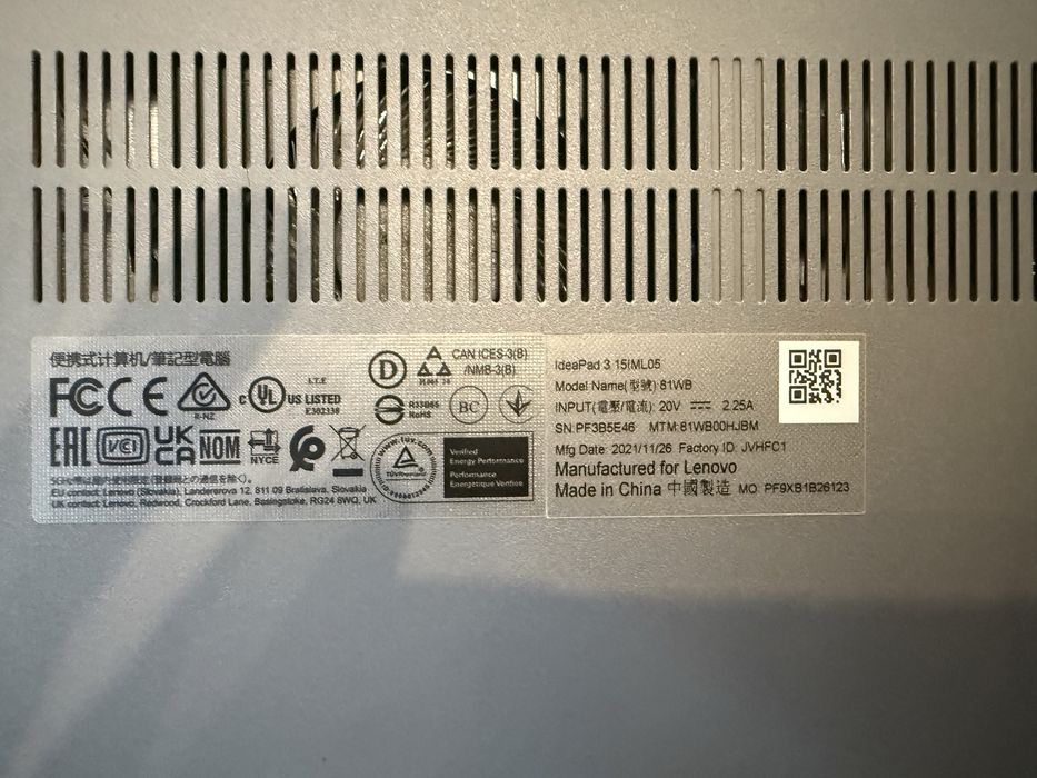 Лаптоп Lenovo IdeaPad 3 15IML05,